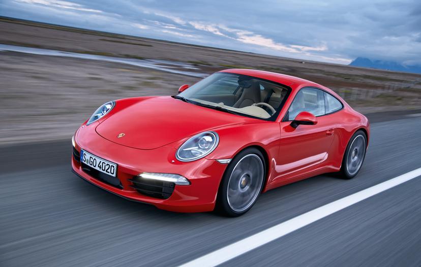 Porsche 911 front three quarters