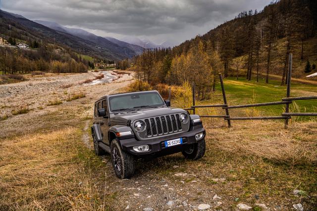 Jeep Wrangler off-road