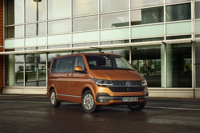 Volkswagen Caravelle front three quarters