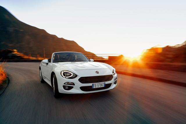 Fiat 124 Spider front