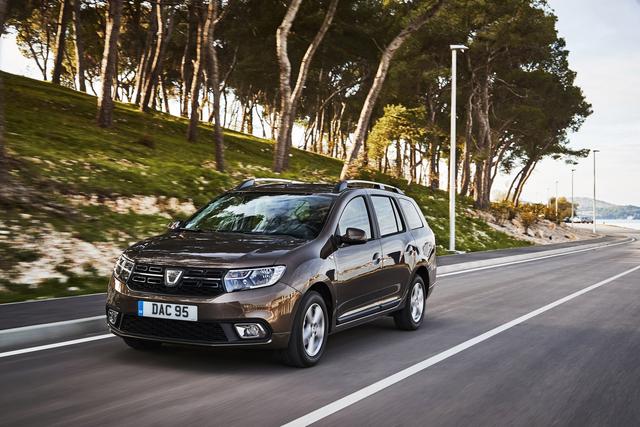 Dacia Logan MCV front three quarters