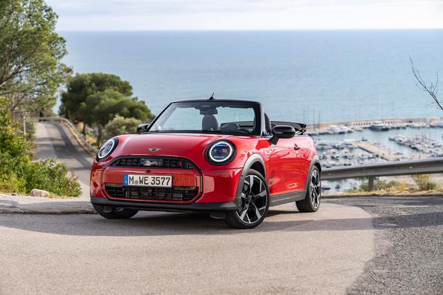 MINI Cooper S Convertible front