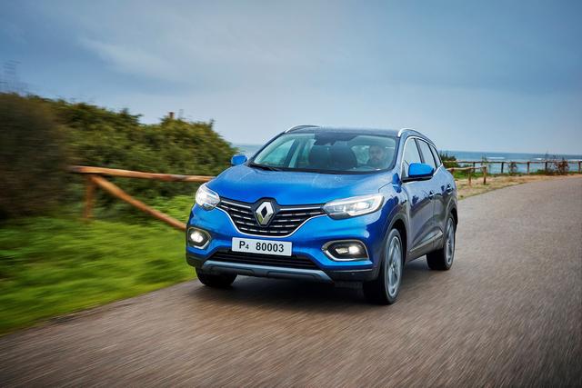 Renault Kadjar driving