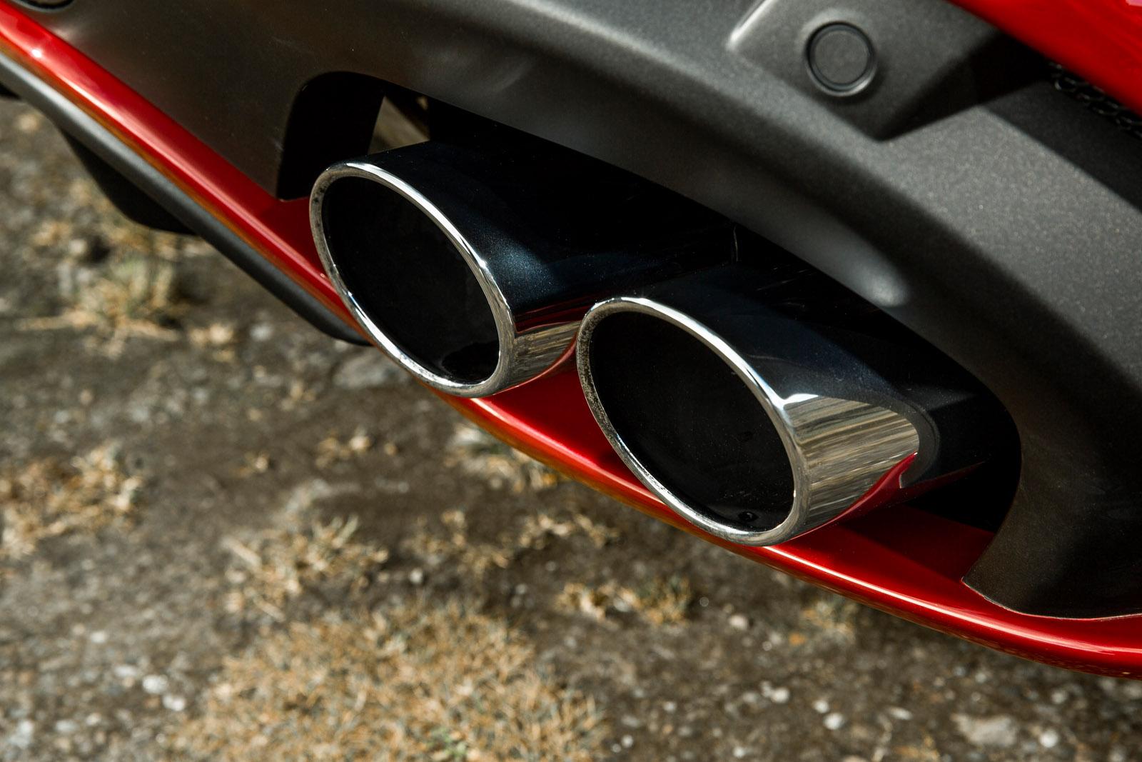 Alfa Romeo Stelvio Quadrifoglio exhaust tips
