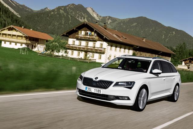 Skoda Superb front three quarters