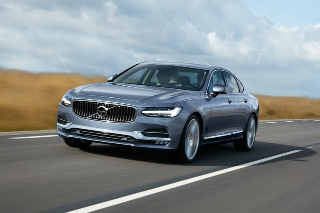 Volvo S90 driving